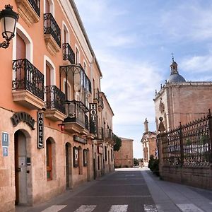 Hotel Arcos Catedral